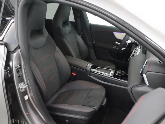 Mercedes-Benz CLA-KLASSE 250e Shooting Brake Business Solution AMG | Panoramaschuifdak | Premium Plus | Trekhaak | Head-up display |