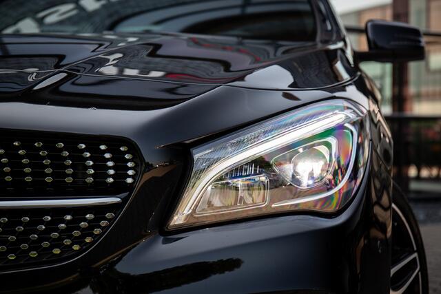 Mercedes-Benz CLA-KLASSE Shooting Brake 180 Prestige , Achteruitrijcamera, Navigatie, Isofix, Stoelverwarming,