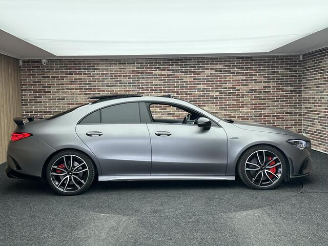 Mercedes-Benz CLA-KLASSE AMG 35 4MATIC Premium Plus Panorama Head Kuip NL Dealer Ondrh