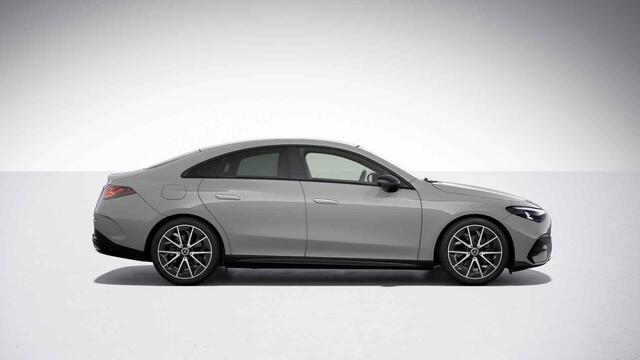 Mercedes-Benz CLA-KLASSE 250+ Launch Edition 85 kWh | Panoramadak | Stoelverwarming | Nightpakket | Trekhaak | DISTRONIC | Achteruitrijcamera | Dodehoekassistent |