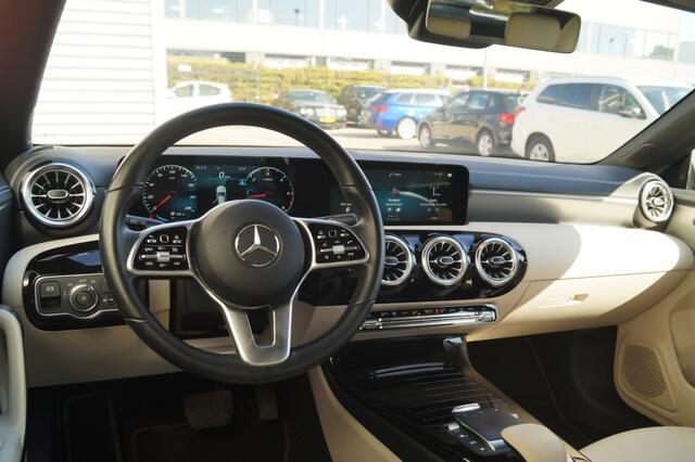 Mercedes-Benz CLA-KLASSE 180 d Bns Sol. Lux.