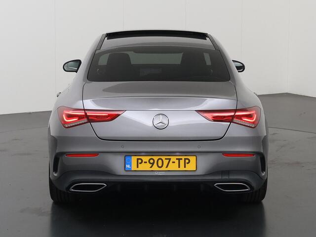 Mercedes-Benz CLA-KLASSE 180 Business Solution AMG | Night | Panoramadak | Stoelverwarming | Sfeerverlichting | Widescreen | Achteruitrijcamera |