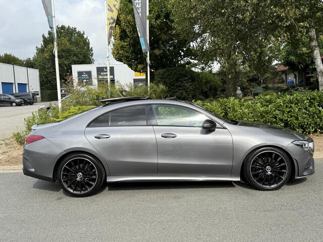 Mercedes-Benz CLA-KLASSE 180 AMG 136PK AutomaatoPanooSfeer