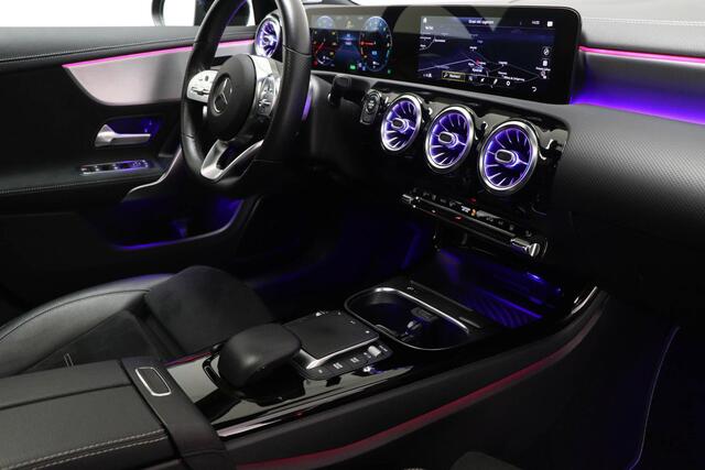 Mercedes-Benz CLA-KLASSE Shooting Brake 250 e AMG Premium Plus | PANORAMADAK | BURMESTER DAB | APPLE | TREKHAAK | 19"
