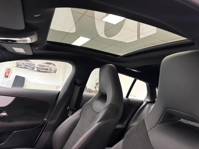 Mercedes-Benz CLA-KLASSE Shooting Brake 200 AMG Line Panorama LED Camera Widescreen Keyless go