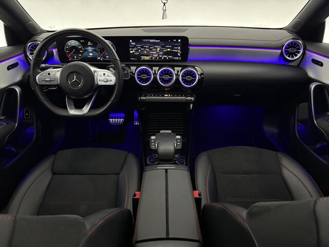 Mercedes-Benz CLA-KLASSE 250 e AMG Limited Designo Matt | Pano | Sfeerverl. | Virtual | Camera | Multibeam | Cruise | Parkeersens. | Dodehoek