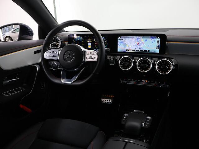 Mercedes-Benz CLA-KLASSE Shooting Brake 250 e AMG Line | Panoramadak | Stoelverwarming | Achteruitrijcamera | Keyless | Sfeerverlichting |