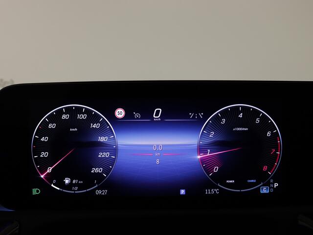 Mercedes-Benz CLA-KLASSE Shooting Brake 180 AMG Nightpakket | Trekhaak | Alarm | Dode Hoek Ass | 360 gr Camera | Keyless Go | Sfeerverlichting | Inclusief 24 maanden Mercedes-Benz Certified garantie voor Europa.