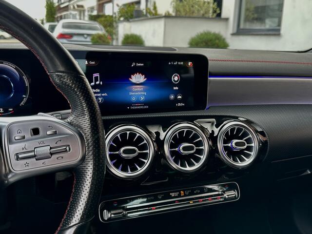 Mercedes-Benz CLA-KLASSE 180 AUT7 AMG-LINE SPORTLEDER NAVI CAMERA VIRTUAL-DASH SFEER-VERL. LED LMV PDC