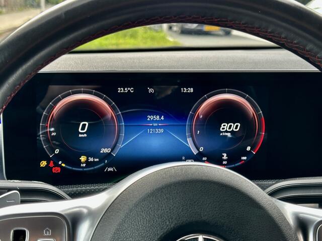Mercedes-Benz CLA-KLASSE 180 AUT7 AMG-LINE SPORTLEDER NAVI CAMERA VIRTUAL-DASH SFEER-VERL. LED LMV PDC