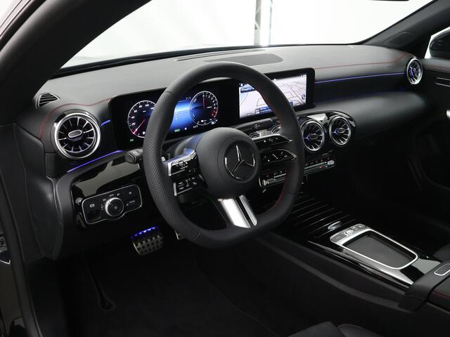 Mercedes-Benz CLA-KLASSE Shooting Brake 250e Business Solution AMG | Panoramaschuifdak | Nightpakket | Achteruitrijcamera |