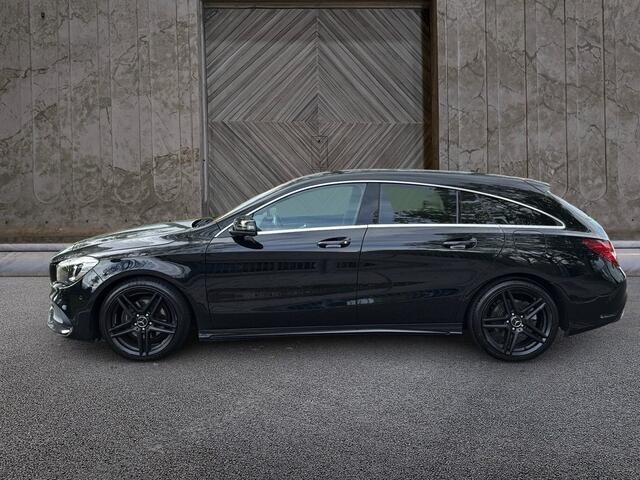 Mercedes-Benz CLA-KLASSE Shooting Brake 180 AMG Business Solution