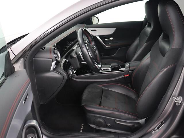Mercedes-Benz CLA-KLASSE 180d Business Solution AMG | Stoelverwarming | Carplay | Camera | Leder/Alcantara | Navigatie | Widescreen | Sfeerverlichting | Designo Mountaingrijs Magno