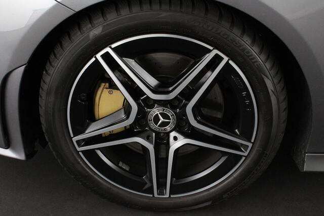 Mercedes-Benz CLA-KLASSE AMG Line > Night-pakket/Sfeer/Camera/Midline Audio...