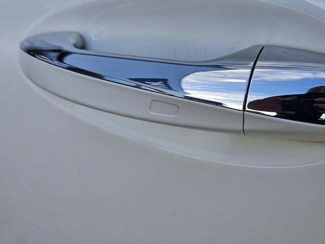 Mercedes-Benz CLA-KLASSE Shooting Brake 250 e AMG Line + DISTRONIC + PANO DAK + LED PLUS + CAMERA + MEMORY