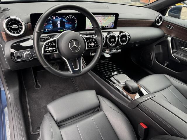 Mercedes-Benz CLA-KLASSE Shooting Brake 250 e Luxury Line SoH 98% Rijassistentiepakket Plus, NL-Auto!