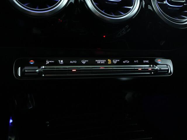 Mercedes-Benz CLA-KLASSE Shooting Brake 180 AMG Line LIMITED | Nightpakket | Parkeerpakket met achteruitrijcamera | KEYLESS GO | Dodehoekassistent | USB pakket plus | EASY PACK achterklep | MULTIBEAM LED | Verwarmde stoelen vooraan |