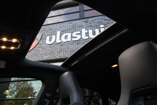 Mercedes-Benz CLA-KLASSE Shooting Brake 250 e Premium Plus , Panoramadak, Trekhaak, Sfeerverlichting,