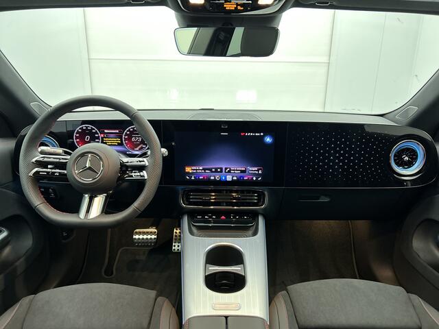 Mercedes-Benz CLA-KLASSE 250+ Launch Edition 85 kWh | Trekhaak | Warmtepomp | Memorypakket voorstoelen | Multibeam LED | Panoramadak | Adaptieve Cruisecontrol | Dodehoekassistent | Sierdelen aluminium |