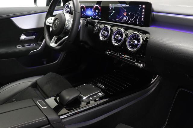 Mercedes-Benz CLA-KLASSE Shooting Brake 250 e AMG-Line Premium Plus | PANORAMADAK | DAB | APPLE | TREKHAAK