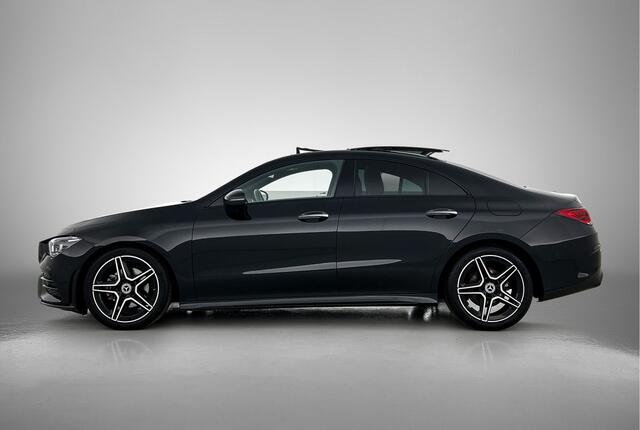 Mercedes-Benz CLA-KLASSE 180 Business Solution AMG Panoramadak | Lichtmetalen velgen 5 spaaks |BMUX wide screen\ Naviagtie | parking support met camera achter | Inclusief 24 maanden MB Certified garantie voor Europa.