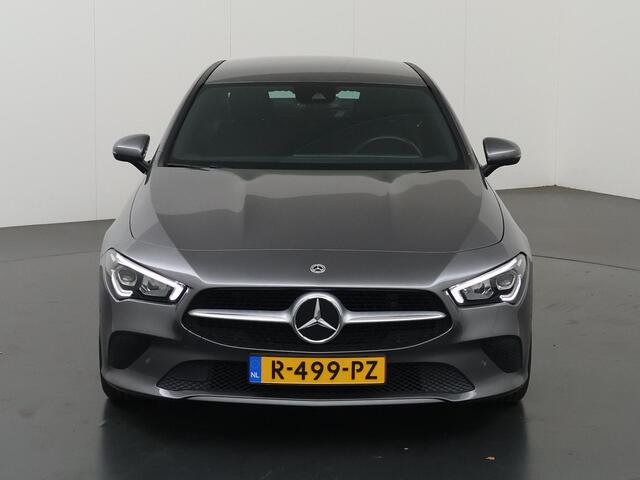 Mercedes-Benz CLA-KLASSE 180 Business Line | Apple Carplay | Widescreen | Stoelverwarming | Achteruitrijcamera |