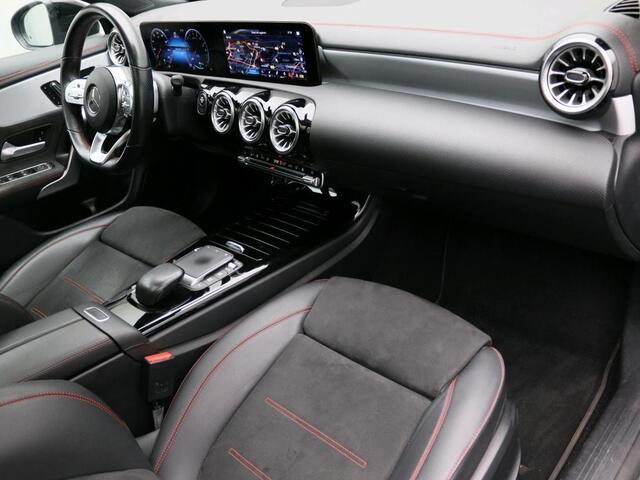 Mercedes-Benz CLA-KLASSE Shooting Brake 250e Aut. Business Sol. AMG | Panorama | Burmester | Designo Magno | Sfeer Verlichting |