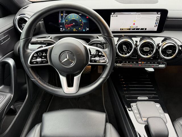 Mercedes-Benz CLA-KLASSE Shooting Brake 180 Luxury Line Aut., Camera | Trekhaak | Navi