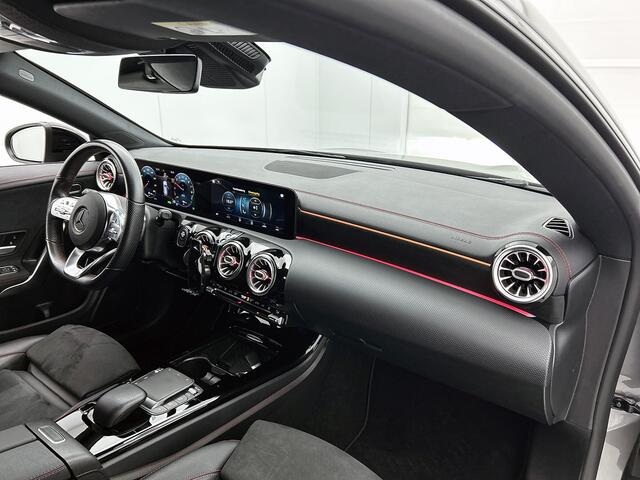 Mercedes-Benz CLA-KLASSE Shooting Brake 250 e Business Solution AMG Limited 5 spaaks lichtmetalen velgen | MBUX wide screen | Navigatie | Parking support met camera achter | Inclusief 24 maanden MB Certified garantie voor Europa.