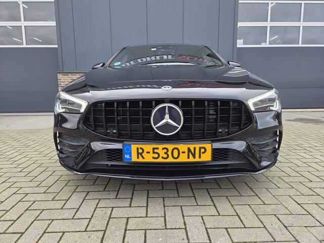 Mercedes-Benz CLA-KLASSE 250 AMG Line,Pano,Sfeerverlichting,Camera,Volgsysteem,Alarm Klasse 3.