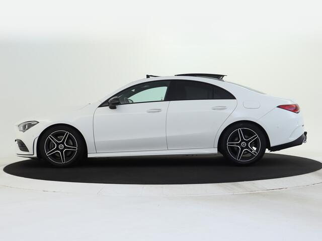 Mercedes-Benz CLA-KLASSE 200 Business Solution AMG | Panoramadak | Trekhaak | AMG-styling | Sfeerverlichting | Inclusief 24 maanden MB Certified garantie voor Europa.