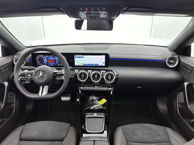 Mercedes-Benz CLA-KLASSE 250 e Business Solution AMG | Nightpakket | Antidiefstalpakket GUARD 360° Plus | Trekhaak | Smartphone-integratie | Multibeam LED | Panoramaschuifdak | KEYLESS-GO comfortpakket |