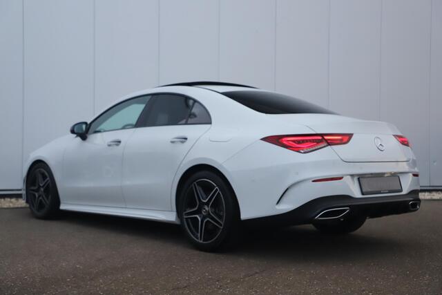 Mercedes-Benz CLA-KLASSE 200 Business Solution AMG Night 164PK Automaat Panoramadak Sfeerverlichting Widescreen 18 inch Navigatie Carplay Camera Full LED Stoelverwarming