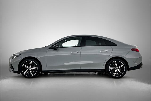 Mercedes-Benz CLA-KLASSE 250+ Launch Edition 85 kWh | Warmtepomp | Adaptieve Cruisecontrol | Nightpakket | GUARD 360° vehicle protection | Memorypakket | Panoramadak | MULTIBEAM LED | Sierdelen aluminium |