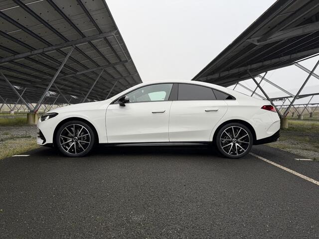 Mercedes-Benz CLA-KLASSE 250+ Launch Edition 85 kWh | Night | Panoramadak | Trekhaak | Stoelverwarming | DISTRONIC | Achteruitrijcamera | Dodehoekassistent |