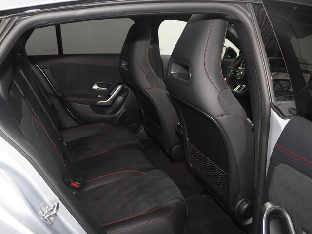 Mercedes-Benz CLA-KLASSE Shooting Brake 180 Star Edition AMG Line LIMITED | Panoramaschuifdak | Night | Achteruitrijcamera