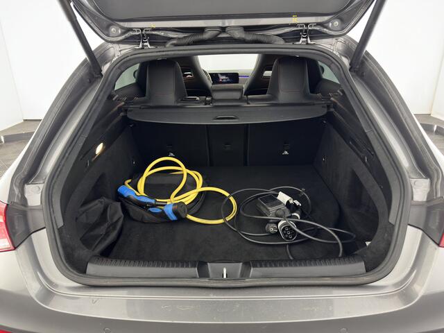 Mercedes-Benz CLA-KLASSE Shooting Brake 250 e Business Solution AMG Limited (INCL.BTW) *PANO | LEATHER-MICROFIBRE | MULTIBEAM-LED | AMBIENT-LIGT | BLIND-SPOT | HEATED-SPORTSEATS | WIDE-SCREEN-DIGICOCKPIT | DAB+ | NAVI-FULLMAP | CAMERA | PRIVACY-GLASS | 18''ALU*