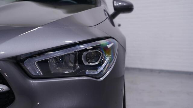 Mercedes-Benz CLA-KLASSE Shooting Brake 180 Business Solution Luxury 1e Eig. NAP Camera Leder Comfortstoelen Stoelverwarming Rijklaar!