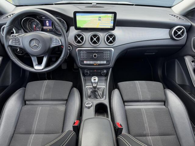 Mercedes-Benz CLA-KLASSE Shooting Brake 180 Prestige 2e Eigenaar,Navi,Airco,Cruise,Schuif Kanteldak,Camera,LM Velgen,PDC Voor en Achter,123pk,Nieuwe Apk bij Aflevering
