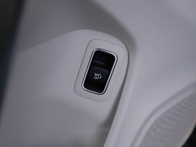 Mercedes-Benz CLA-KLASSE Shooting Brake 200 Aut. Bns. mat grijs Leder/Camera/Trekhaak/Led