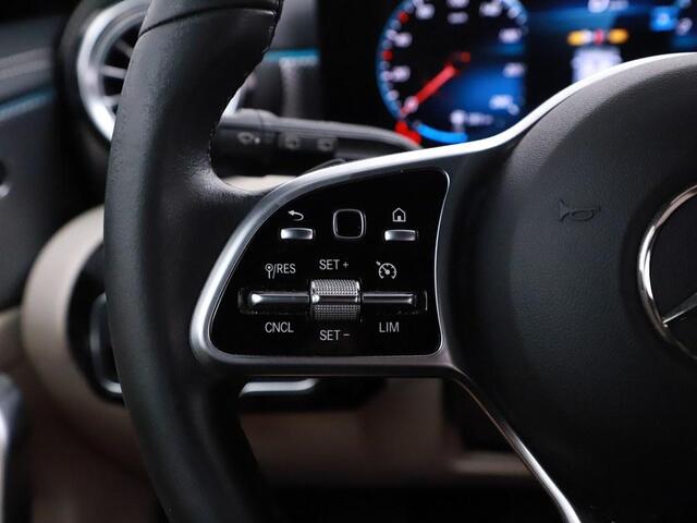 Mercedes-Benz CLA-KLASSE Shooting Brake 200 Aut. Bns. mat grijs Leder/Camera/Trekhaak/Led