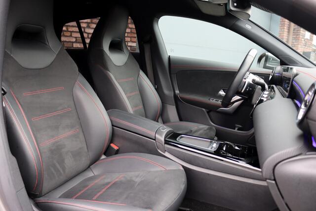 Mercedes-Benz CLA-KLASSE Shooting Brake 250 e AMG Line | Facelift | Distronic | Surround Camera | Verwarmd Stuurwiel | Keyless Go | Sfeerverlichting | Apple Carplay/Android Auto | Multibeam LED |