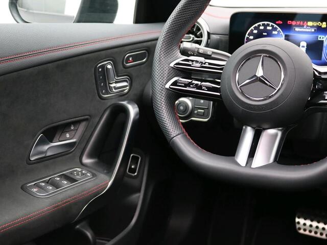 Mercedes-Benz CLA-KLASSE Shooting Brake 250 e Star Edition LIMITED AMG Line | Night Pakket |Panorama Schuif-Kanteldak | Memory Stoelen | Head-up display | Parkeerpakket met 360°-camera. Inclusief 24 maanden Mercedes-Benz Certified garantie voor Europa.