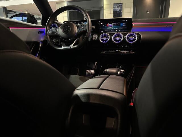 Mercedes-Benz CLA-KLASSE 180 BUS. SOL. AMG l PANO l BURMEST l ORANGE ED l STOELVERW l SFEER l