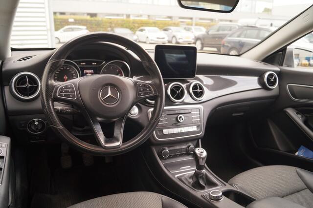Mercedes-Benz CLA-KLASSE 180d Edition -NAVI-AIRCO-PDC-CRUISE-