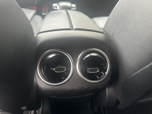 Mercedes-Benz CLA-KLASSE 200 Bus. Sol. AMG