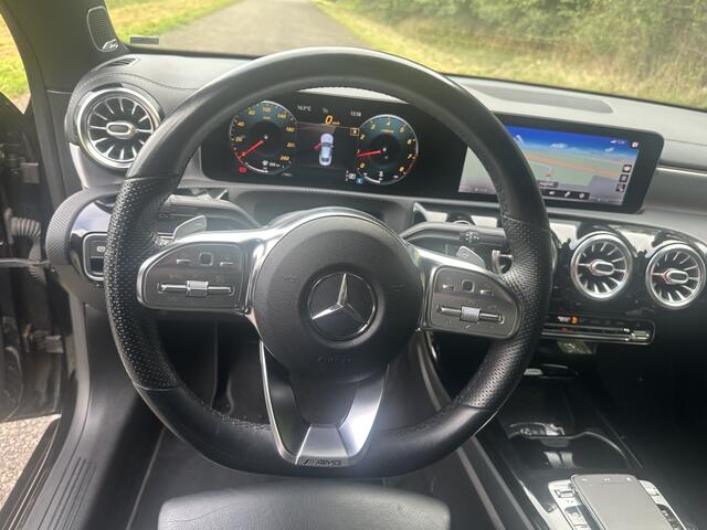 Mercedes-Benz CLA-KLASSE 200 Bus. Sol. AMG