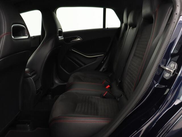 Mercedes-Benz CLA-KLASSE Shooting Brake 180 AMG-Pakket | Full-LED | Stoelverwarming | Camera | Navigatie