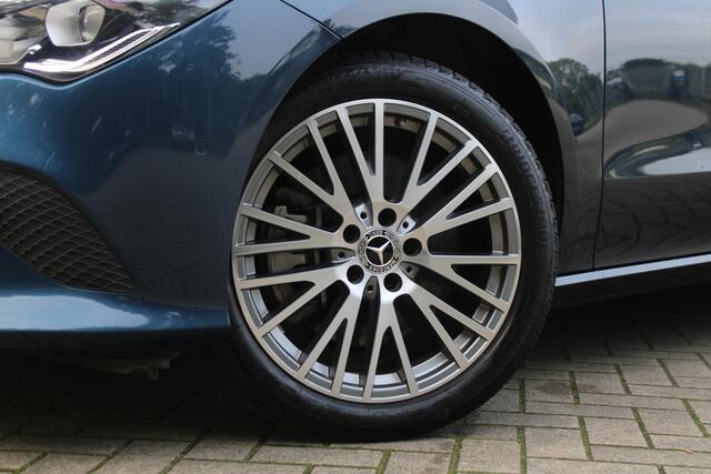 Mercedes-Benz CLA-KLASSE Shooting Brake 250 e 218pk Luxury Line | Widescreen | Camera | Navigatie | Stoel & stuurverwarming | Elektrische achterklep | Zwenkbare trekhaak