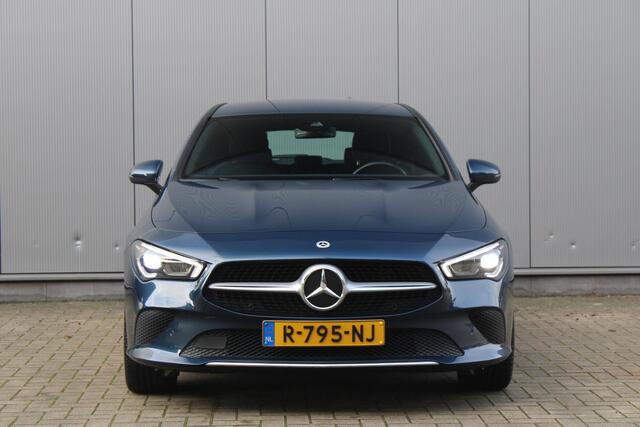 Mercedes-Benz CLA-KLASSE Shooting Brake 250 e 218pk Luxury Line | Widescreen | Camera | Navigatie | Stoel & stuurverwarming | Elektrische achterklep | Zwenkbare trekhaak